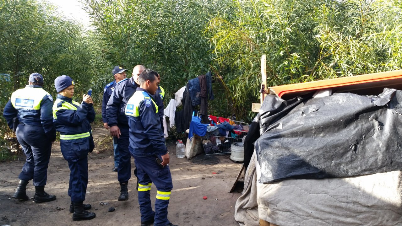 Law enforcement and community safety officers during the PHORA bush-clearing operation